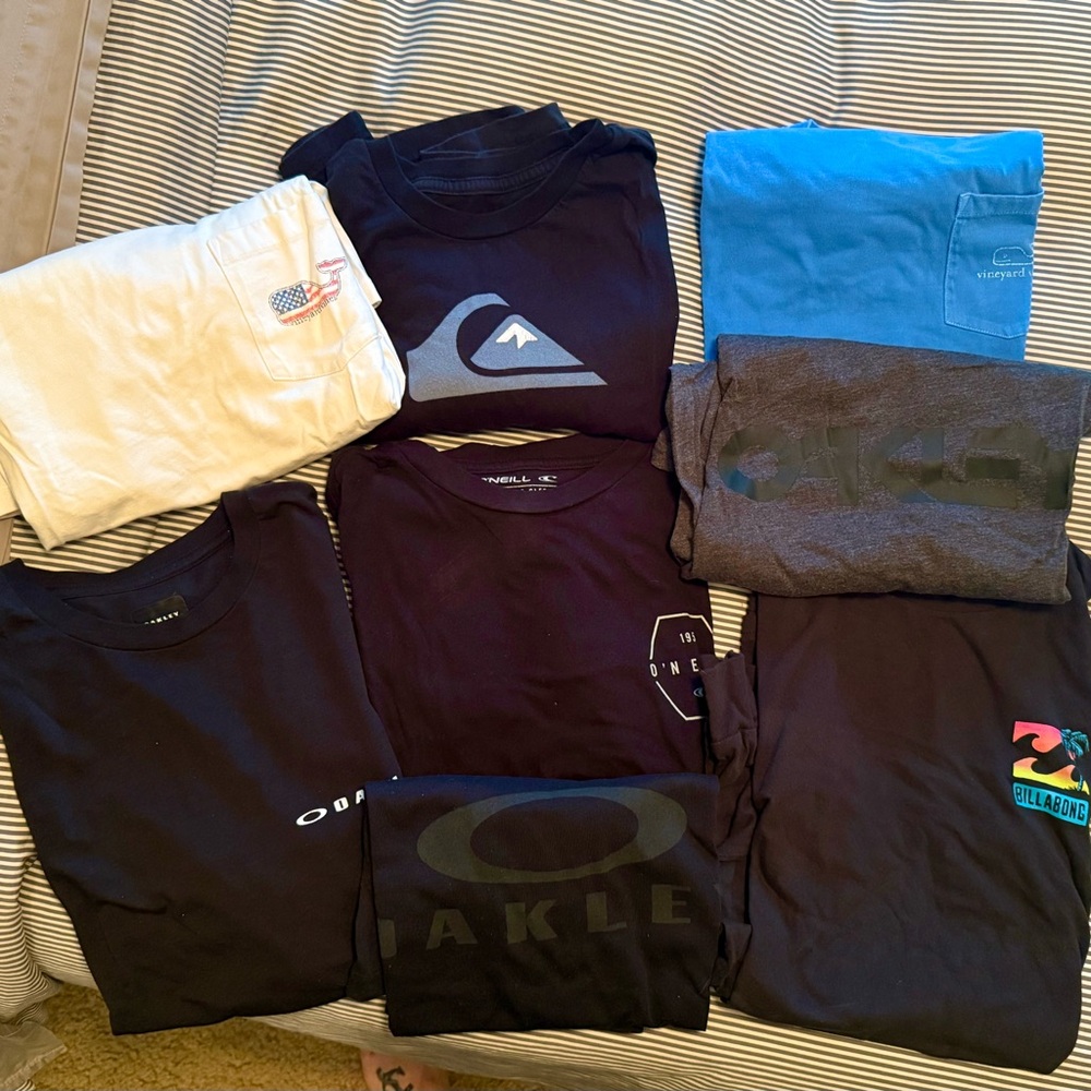 Boys/Mens Graphic T-Shirts Bundle